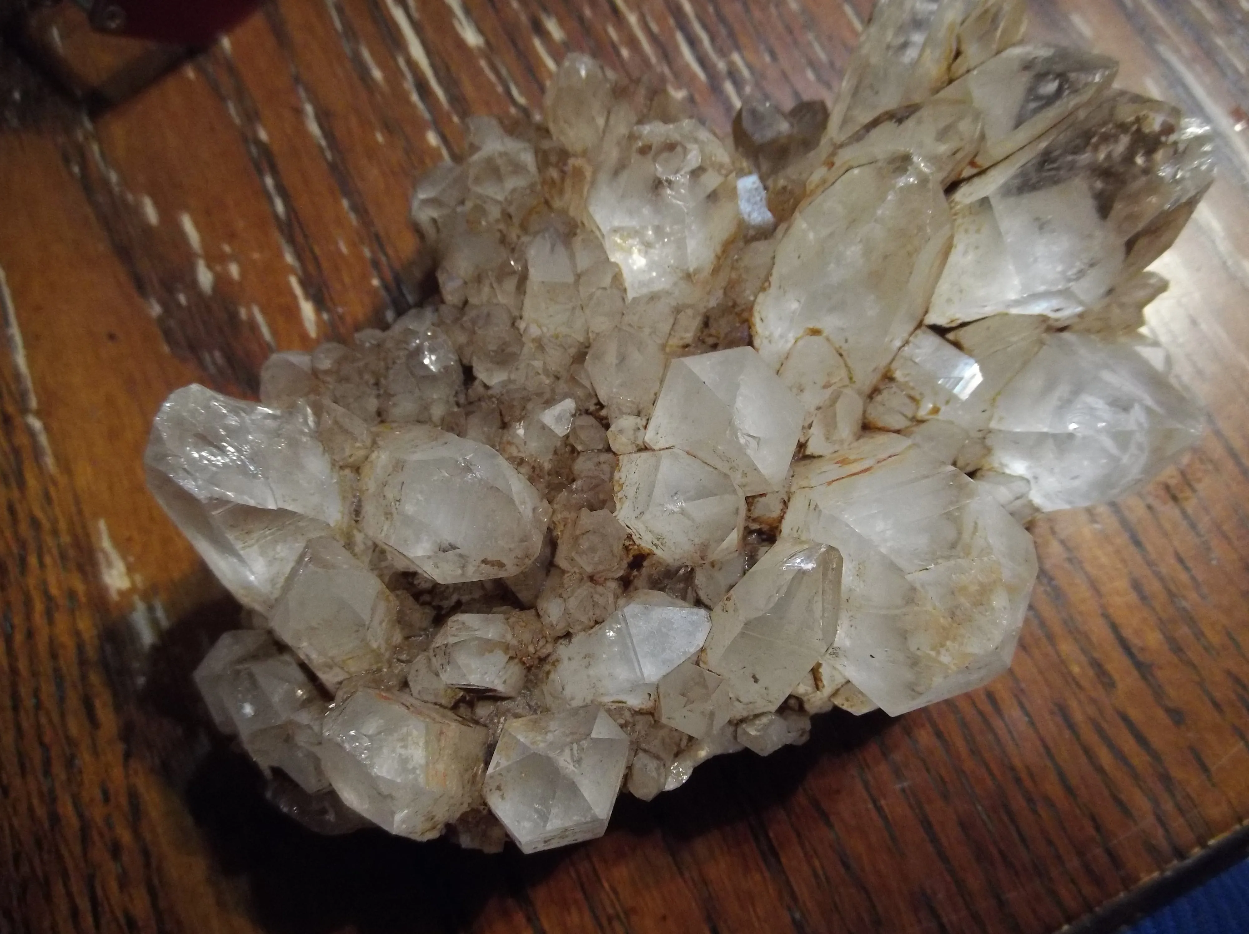 1lb 1oz QUARTZ CRYSTAL SPECIMAN