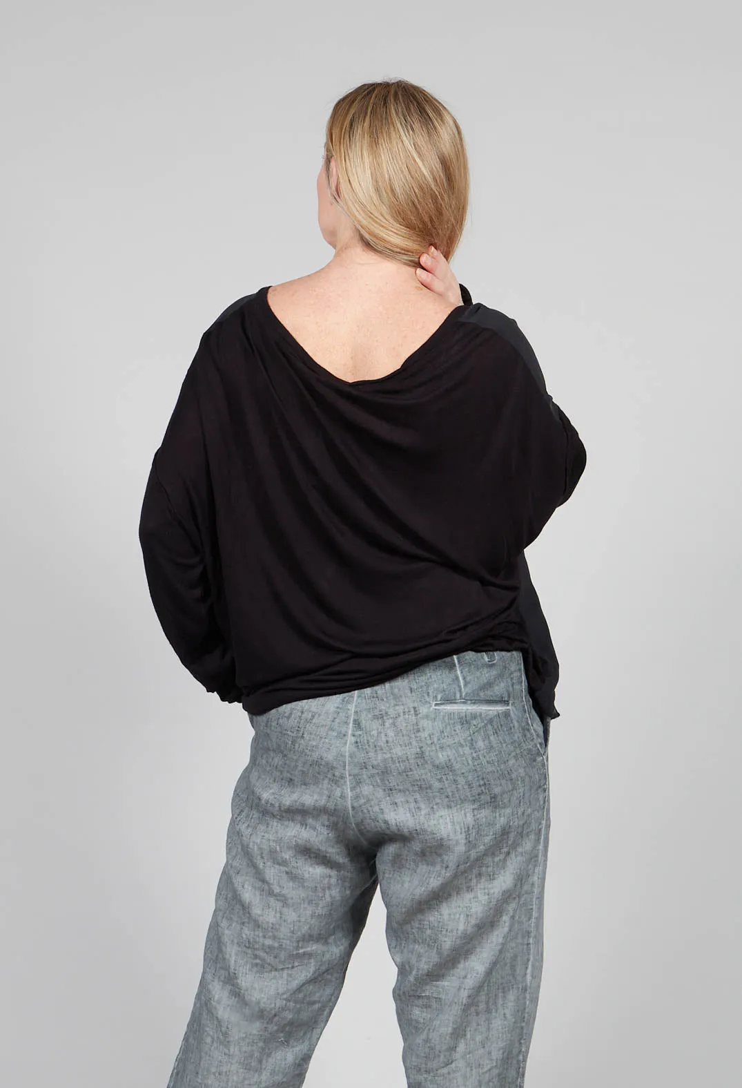 Lightweight Top with Contrasting Sleeves in Black