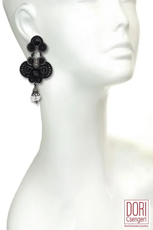 Mezzanotte Showy Earrings