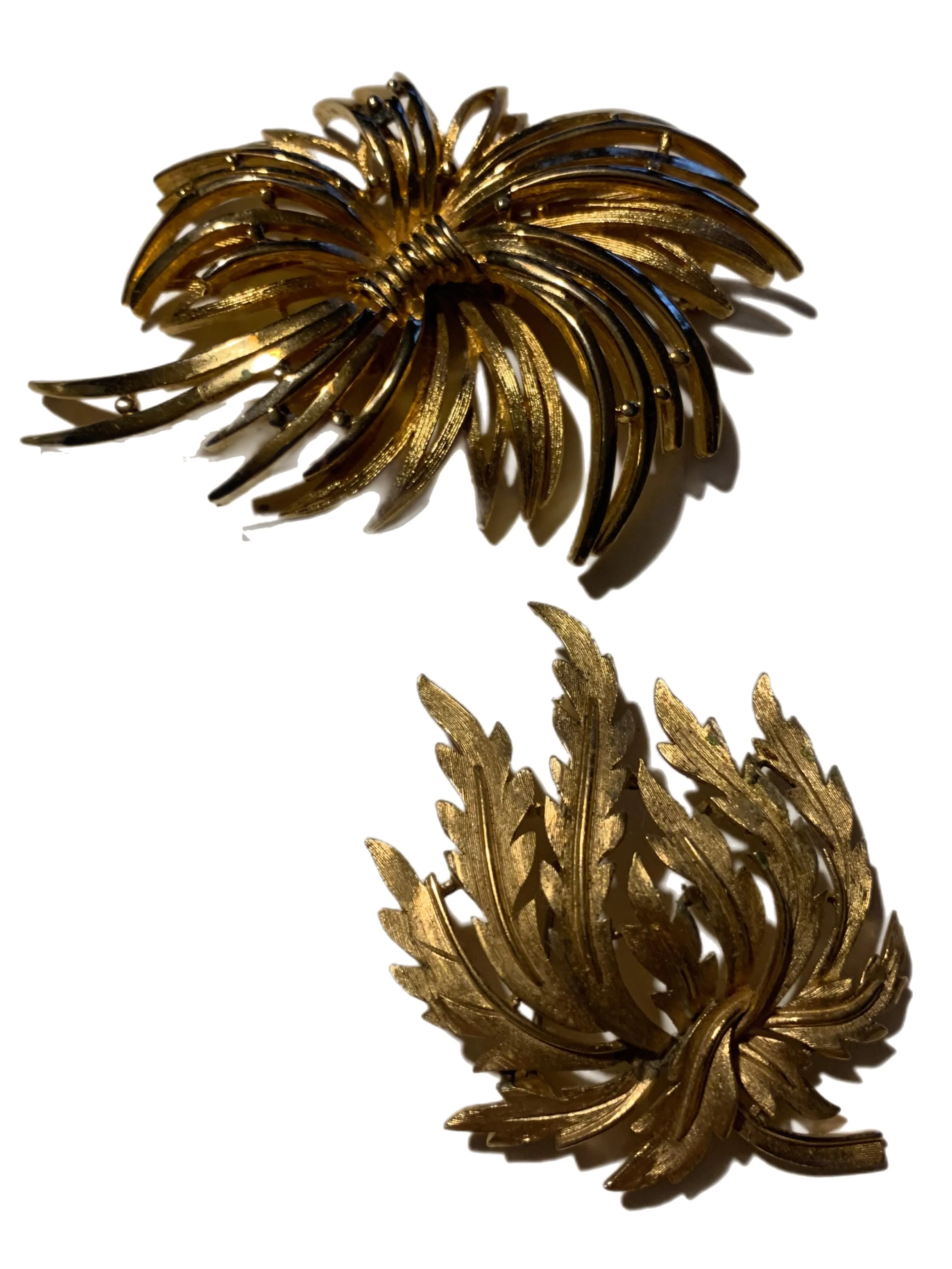 Organic Foliage Gold Tone Metal Statement Brooches Set 2 circa 1960s