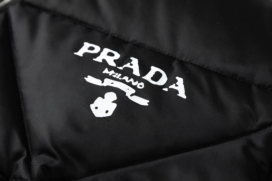 Prada 23FW linea rossa series down jacket 1.10