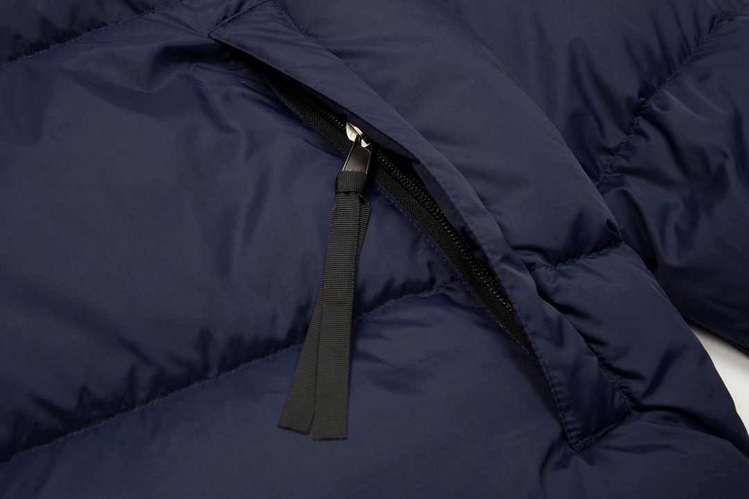 The North Face 1996 Classic Hidden Hood Down Jacket Dark Blue 11.15