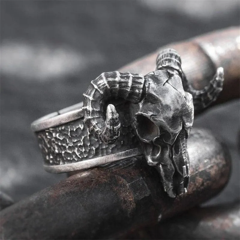 Vintage Retro Punk Skull Devil Horn Ring